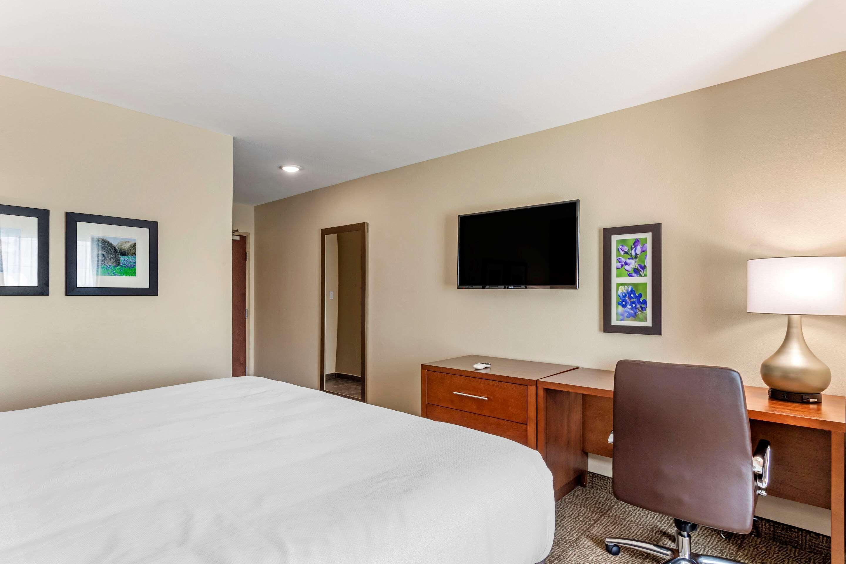 Comfort Inn & Suites Waller Exterior photo